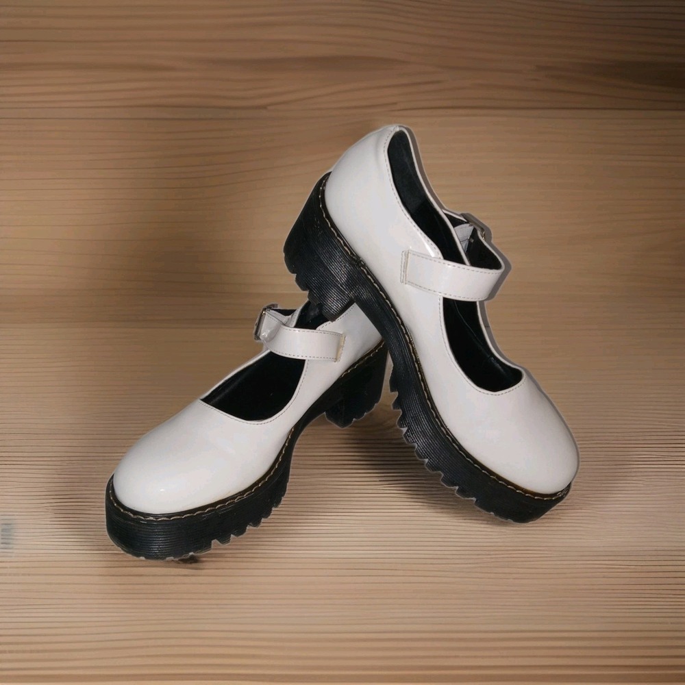 Platform Mary Jane Shoes Women Size 8.5 White Chunky Lug Sole Y2K Grunge